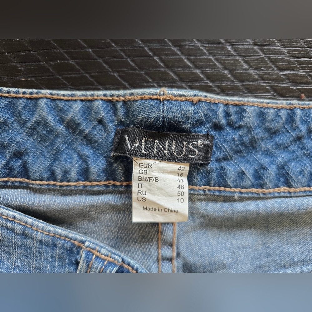 VENUS - LACE JEAN SHORTS WITH STRETCH Size 10 - Picture 5 of 5